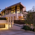Sophisticated Modern Custom Home in La Jolla with Rooftop Patio