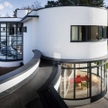 Modernist Estate in the Picturesque English Countryside