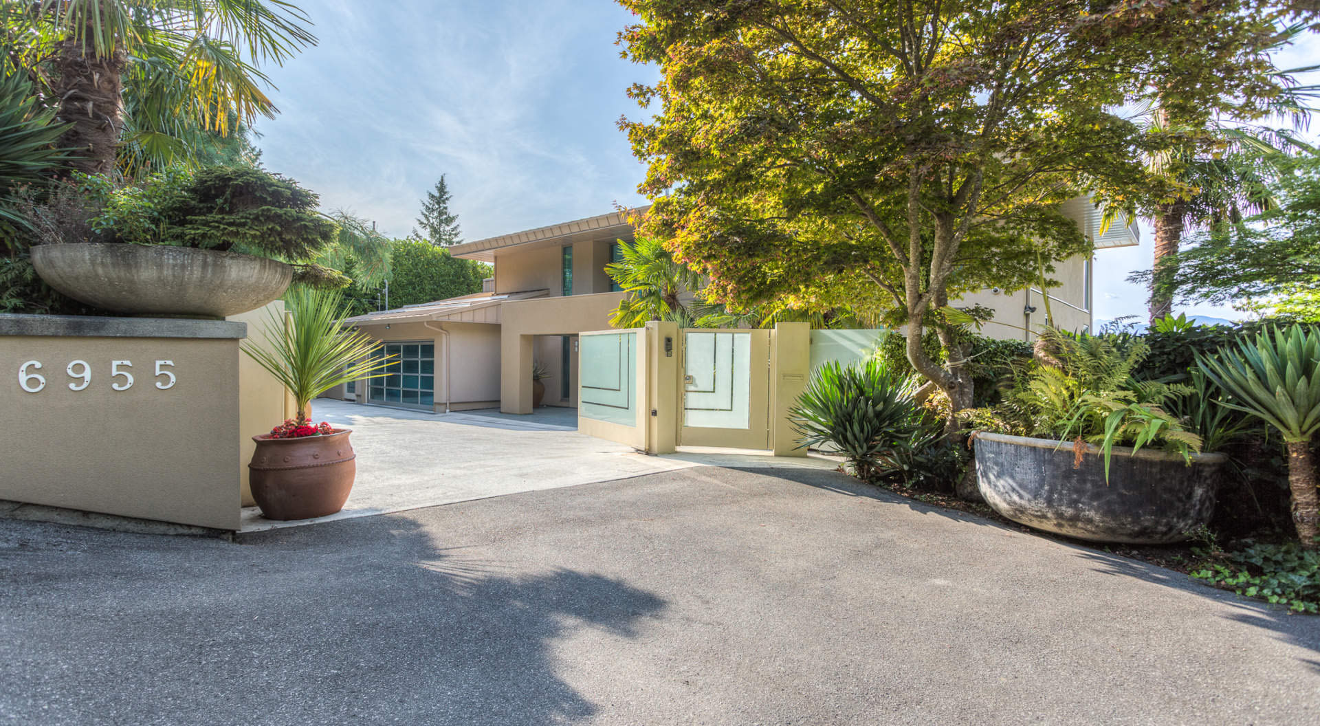 6955-Isleview-Rd-Whytecliff_30