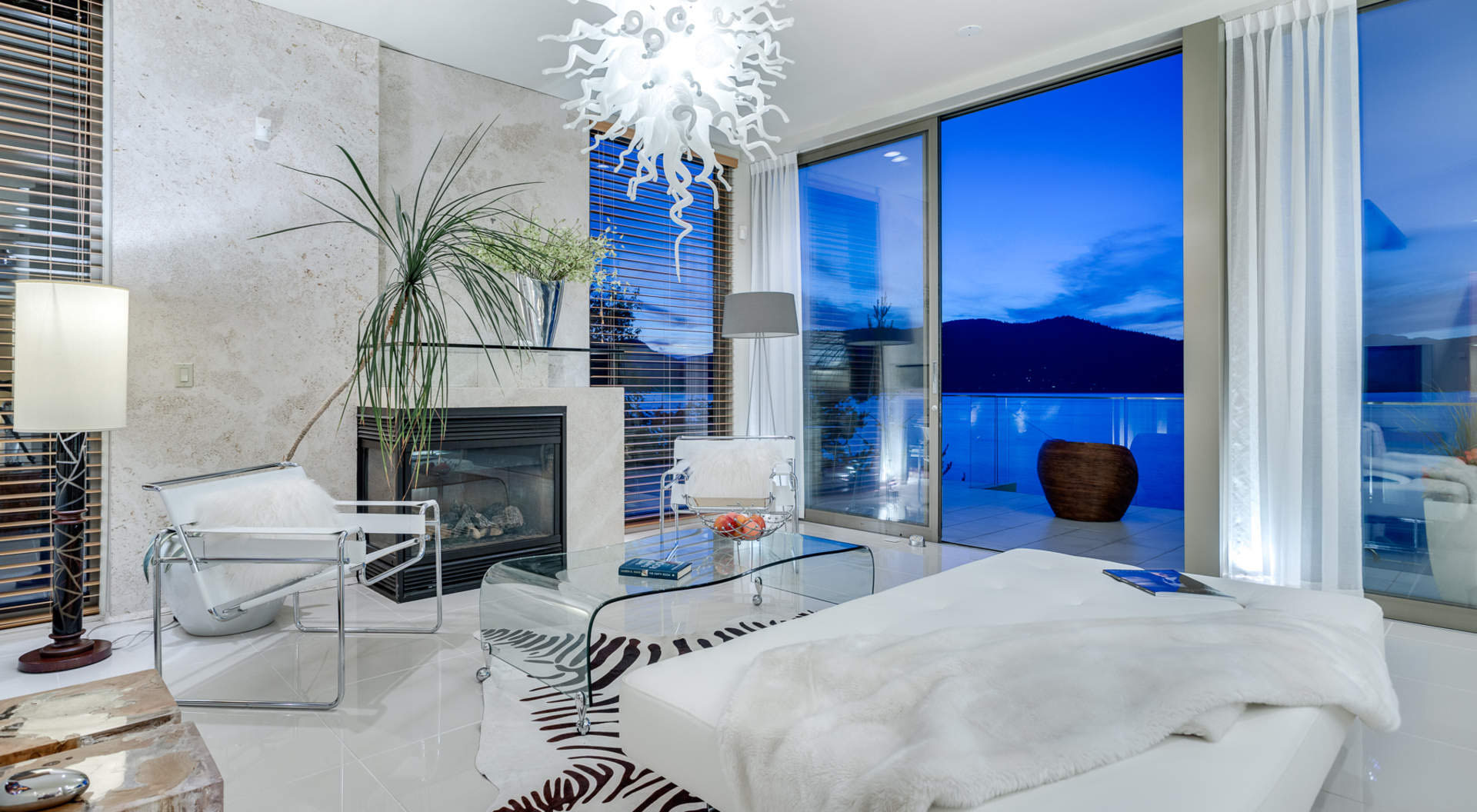 6955-Isleview-Rd-Whytecliff_5