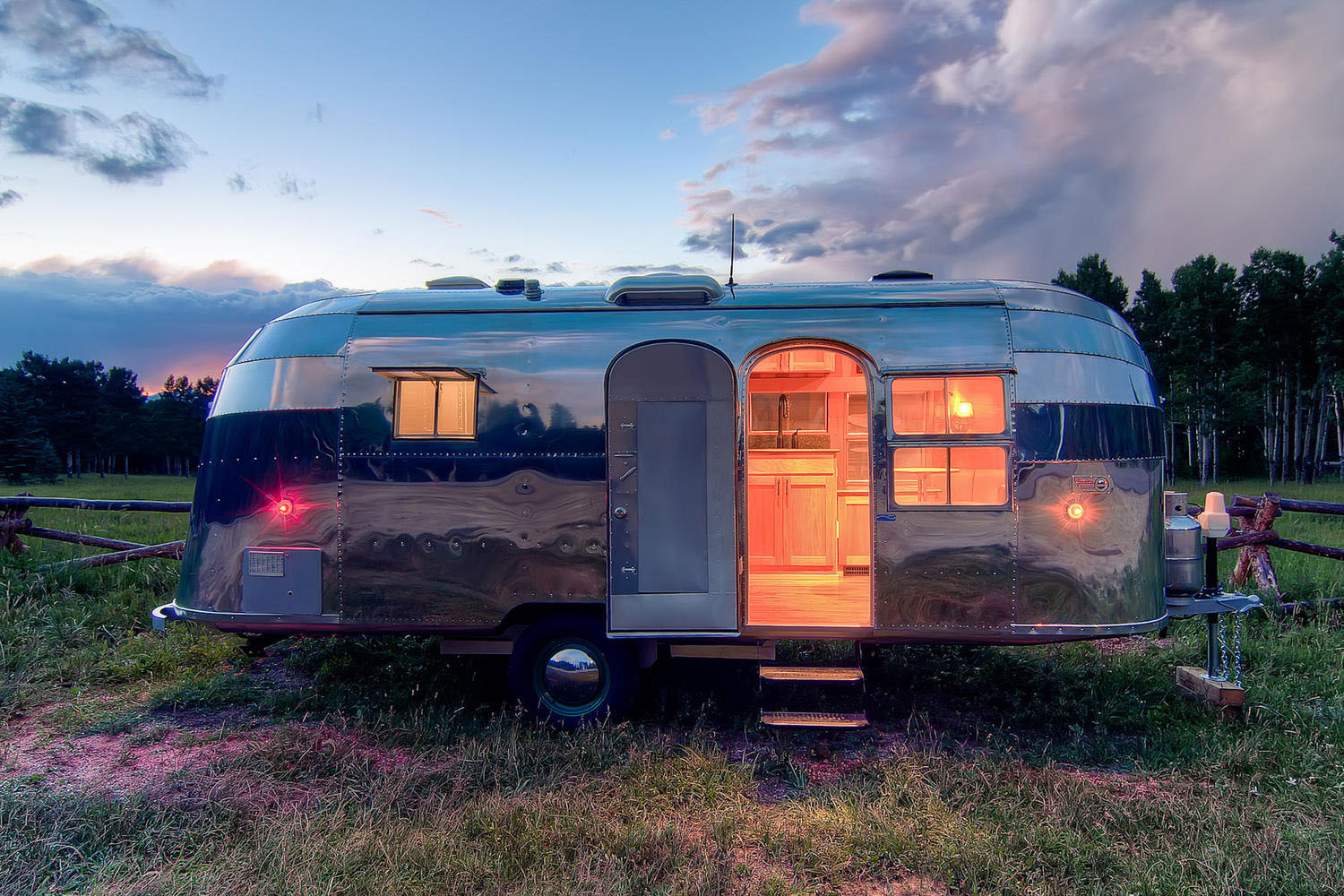 Airstream-Mobile-Home_11 1954-Airstream