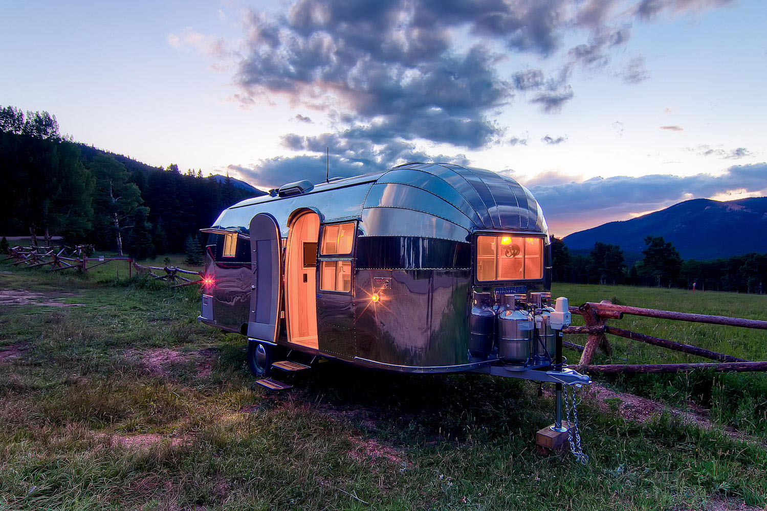 Airstream-Mobile-Home_14