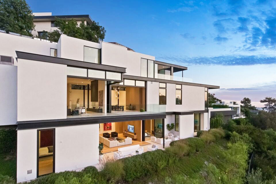 Ariana Grande’s Modern Home - Hollywood Hills, Los Angeles, California Ariana Grande House