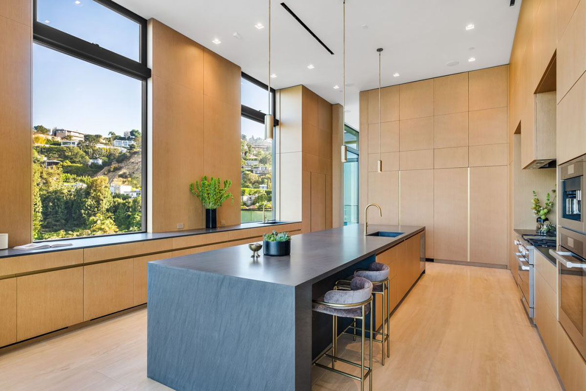Ariana Grande’s Modern Home - Hollywood Hills, Los Angeles, California