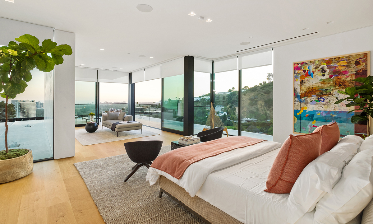 Ariana Grande’s Modern Home - Hollywood Hills, Los Angeles, California