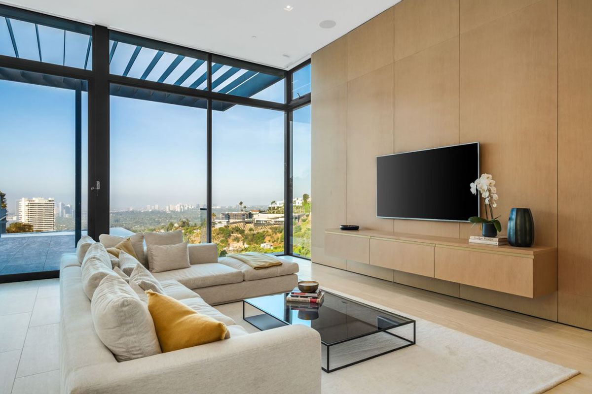 Ariana Grande’s Modern Home - Hollywood Hills, Los Angeles, California Ariana Grande House Living Room