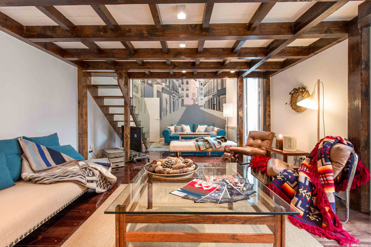 Artistic-Loft-Apartment-Madrid_1 Contemporary Loft Apartment