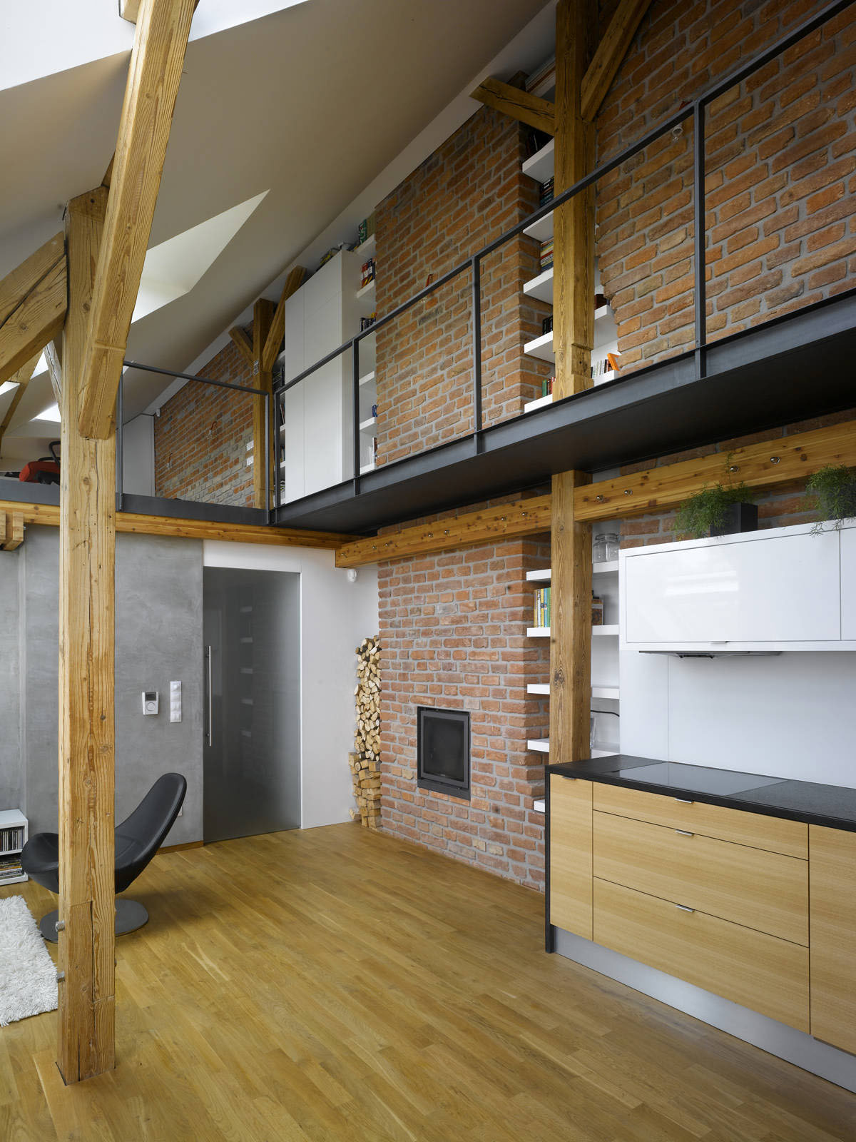 Attic-Loft-Apartment-Prague_2