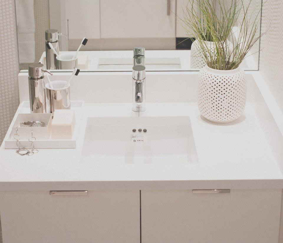 Balance-Small-Condo-Apartment_7