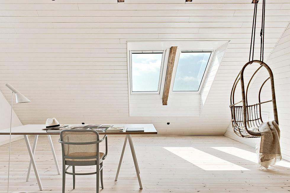 Barn-Conversion-Remodeled-Modern-Rustic-Farm-House-Sweden_17