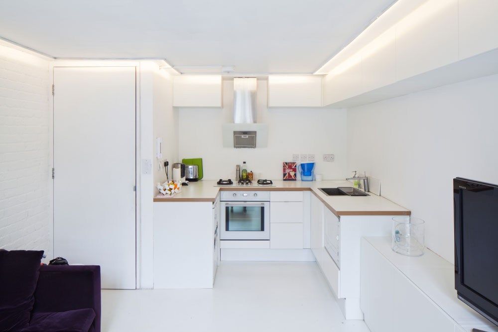 Belsize-Park-London-Contemporary-Loft_5 Small Loft Apartment Kitchen