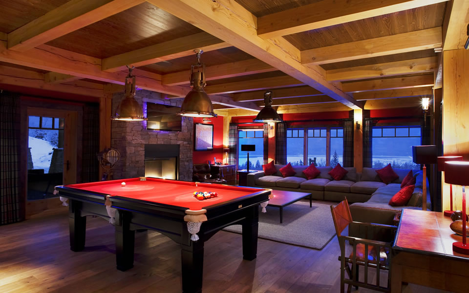 Bighorn-Lodge-Revelstoke_12 Mountain Chalet