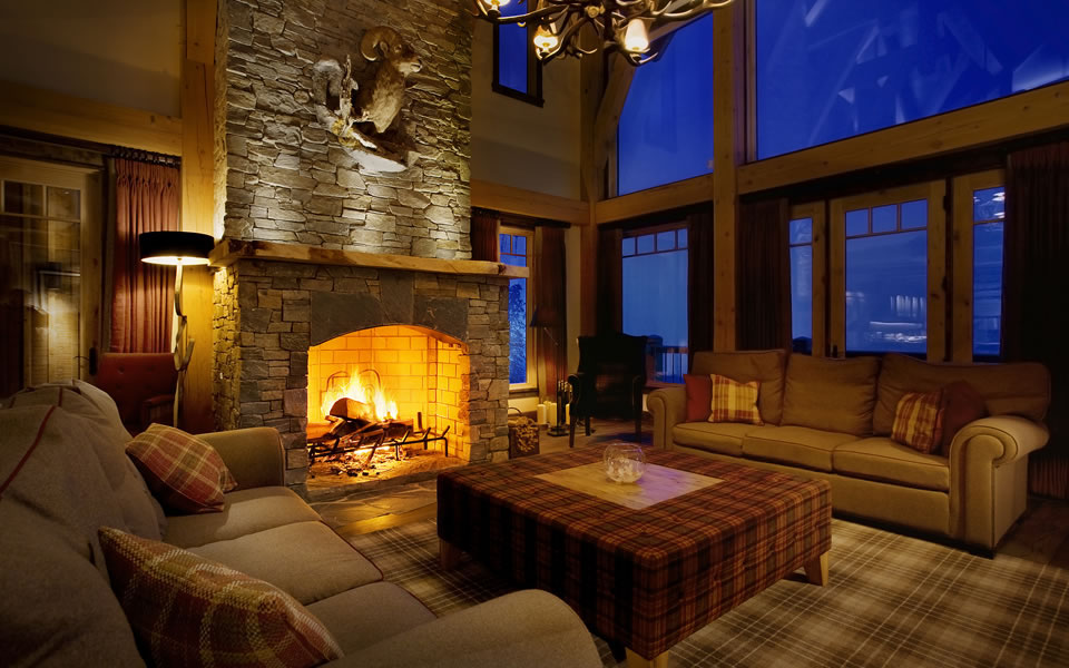 Bighorn-Lodge-Revelstoke_3 Bighorn Lodge Revelstoke