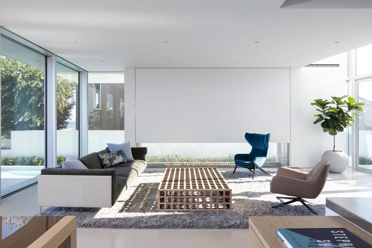 Boundary Bay Residence with Modernist Architecture - Tsawwassen, British Columbia, Canada