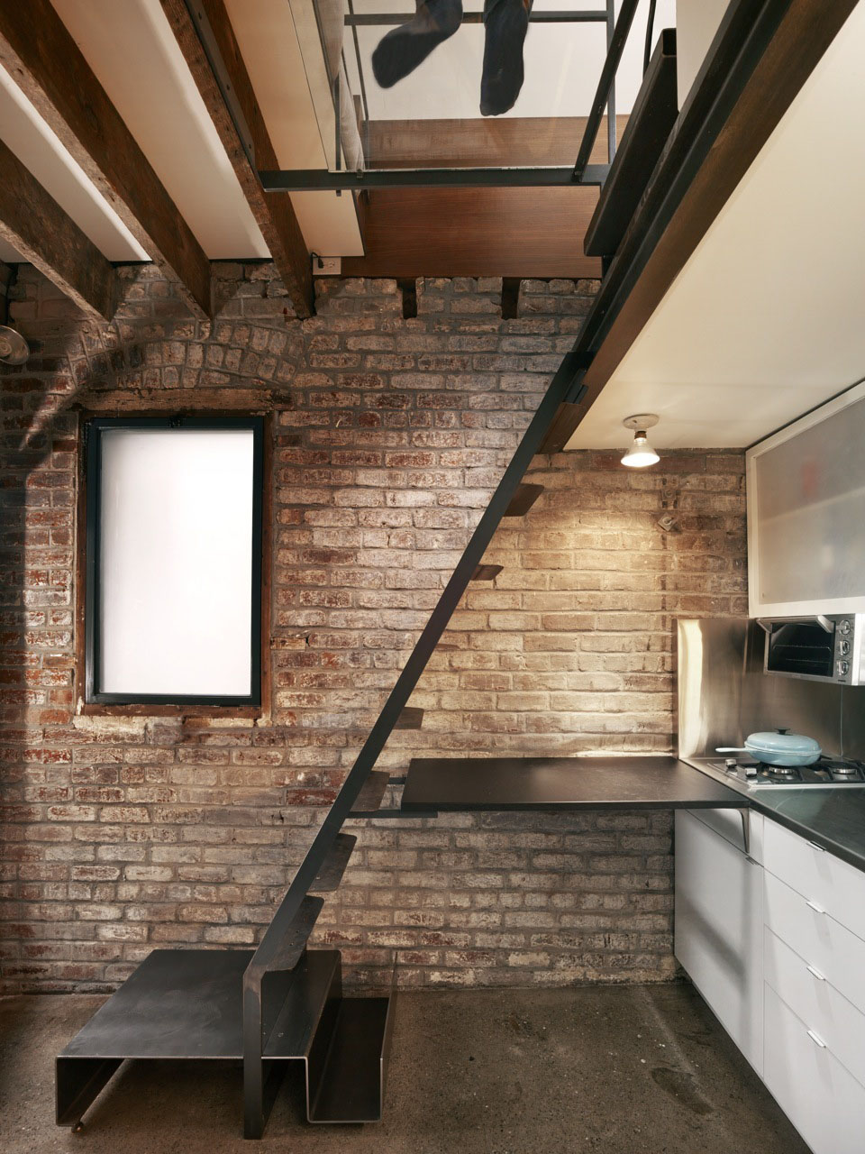 Brick-House-Micro-Apartment_5