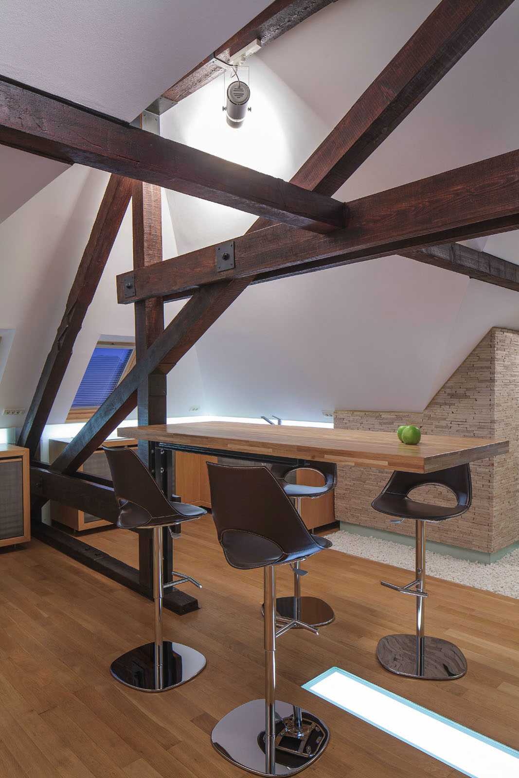 Bucharest-Loft-Apartment_6