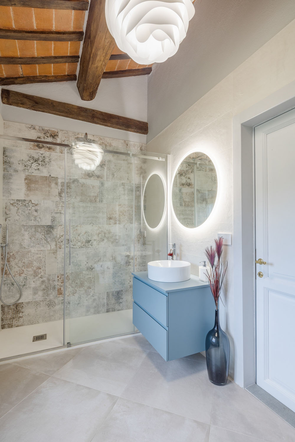 Modern Renovation of a Charming Villa in Tuscany - Cortona, Italy