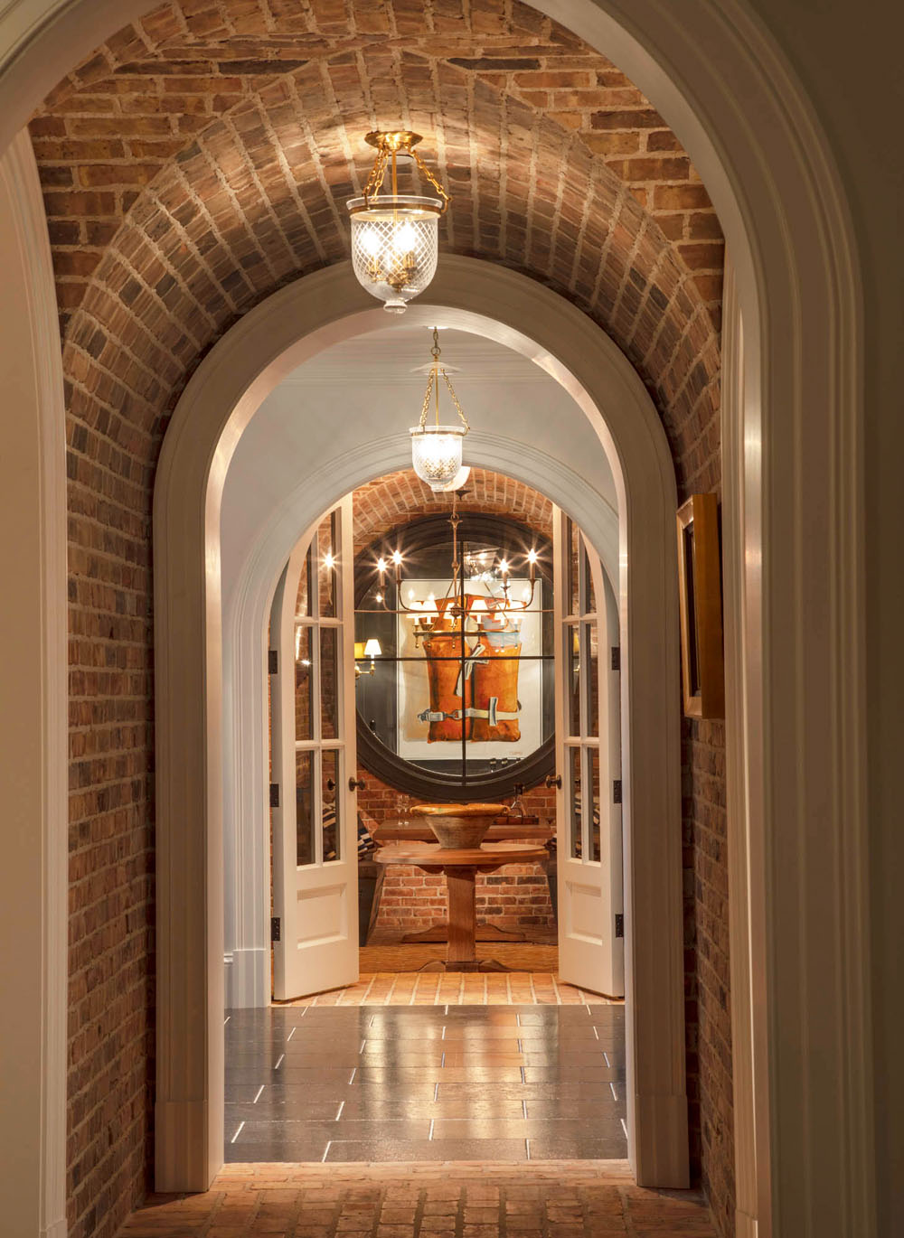 Coastal Style Home Contemporary Elegant Arched Doorway