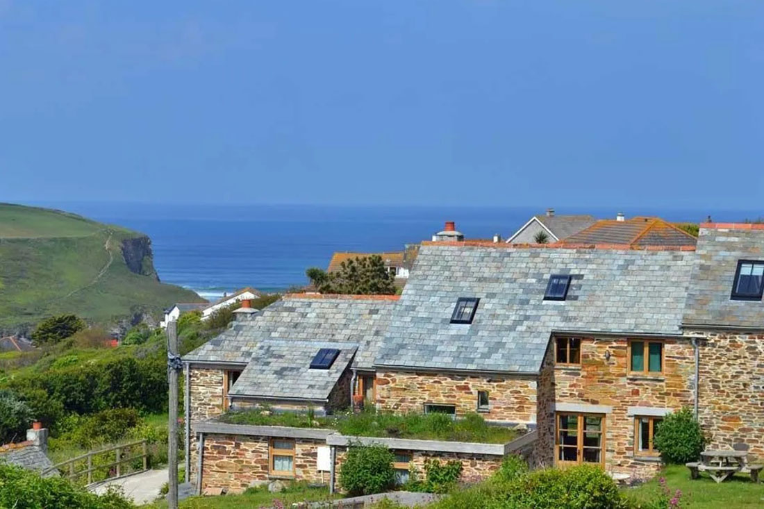 Classic Modern Rustic Cottage - Mawgan Porth, Cornwall