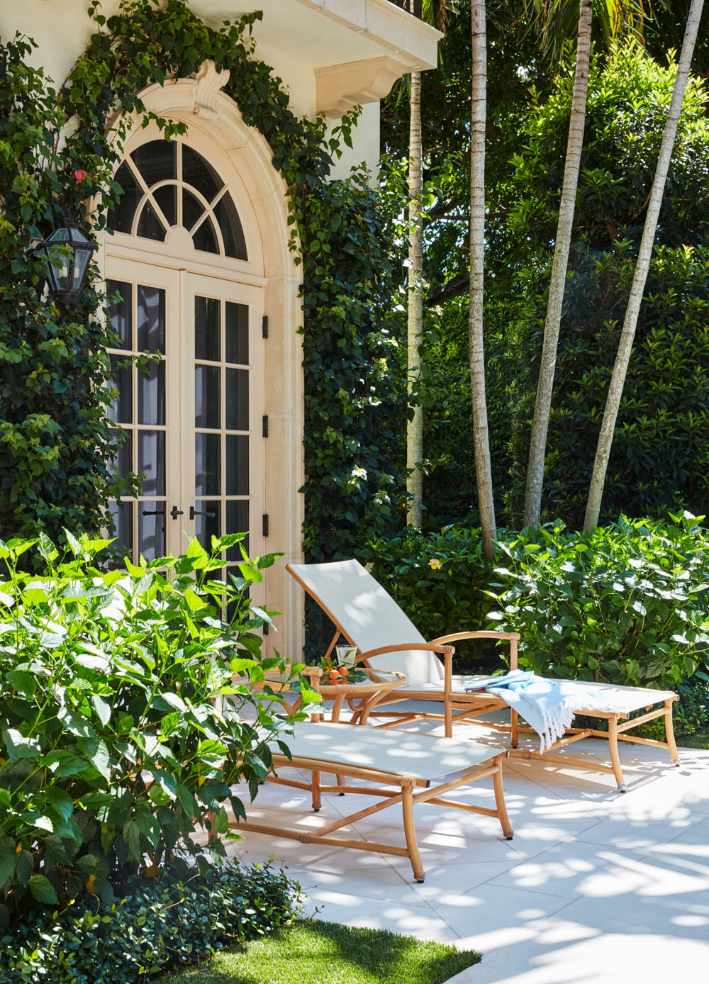 Classic Tropical Villa - Palm Beach, Florida