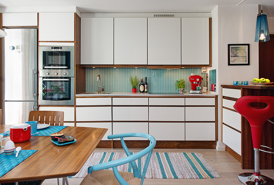 Colorful-Cozy-Apartment_1