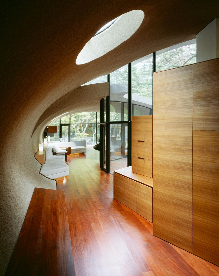 Concrete-Shell-Villa-Japan_11
