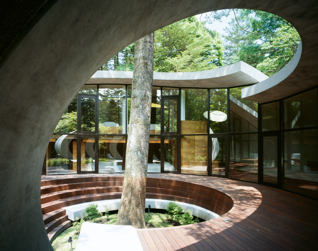 Concrete-Shell-Villa-Japan_18 Weekend House