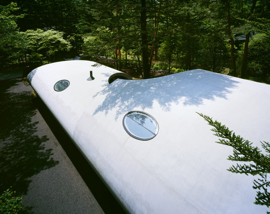 Concrete-Shell-Villa-Japan_20