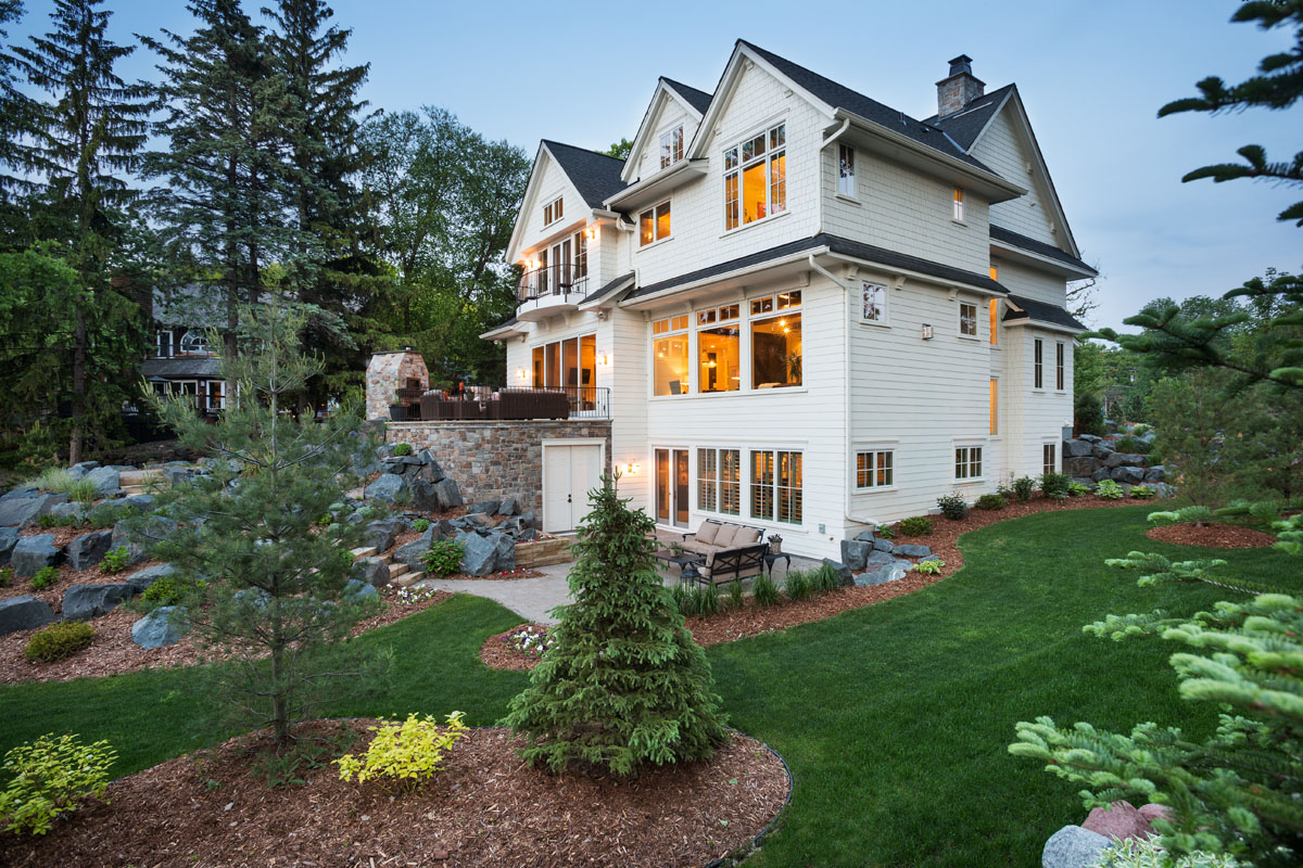 Waterfront Country Estate with Lake Views
