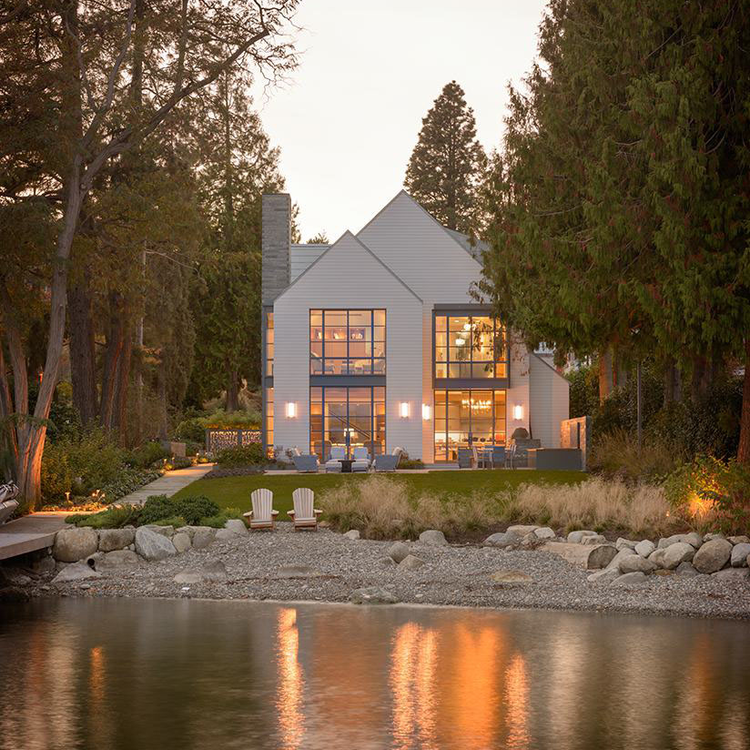 Cape Cod Style Lake House Blends Traditional and Contemporary Designs - Lake Washington