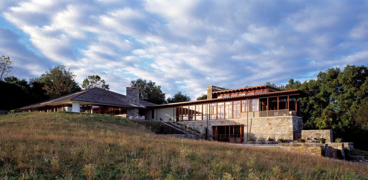 Contemporary-Stone-and-Wood-House_18