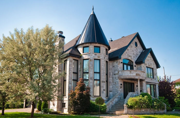 Contemporary-Urban-Castle_1