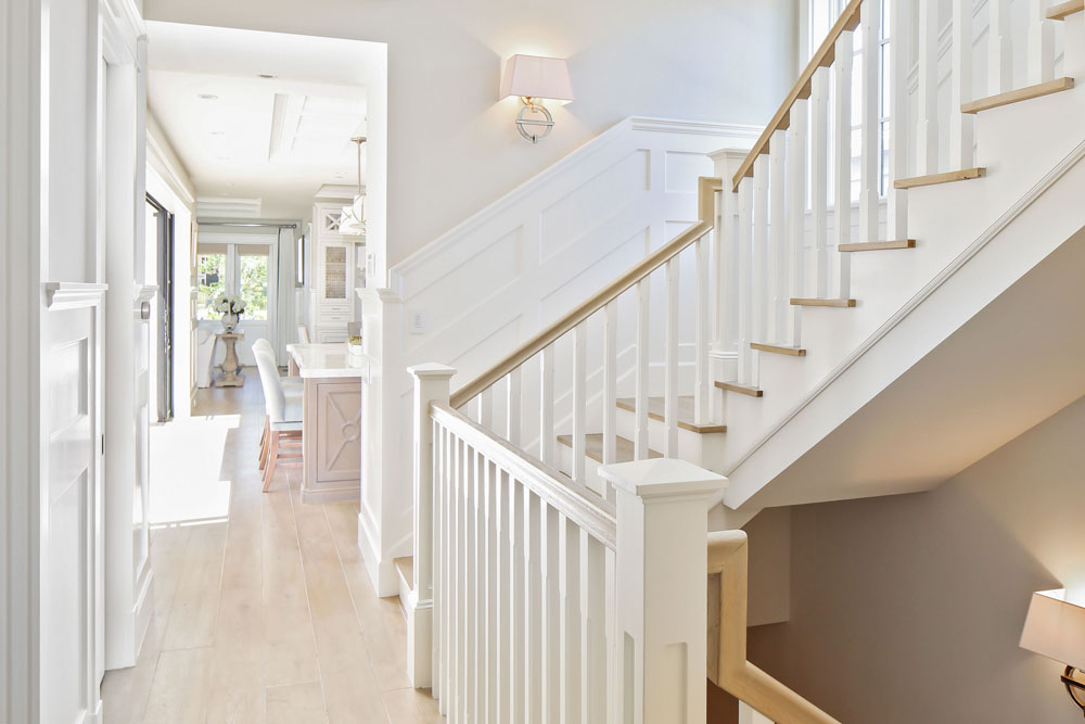Contemporary West Coast Style Interior Decor - Corona Del Mar, California