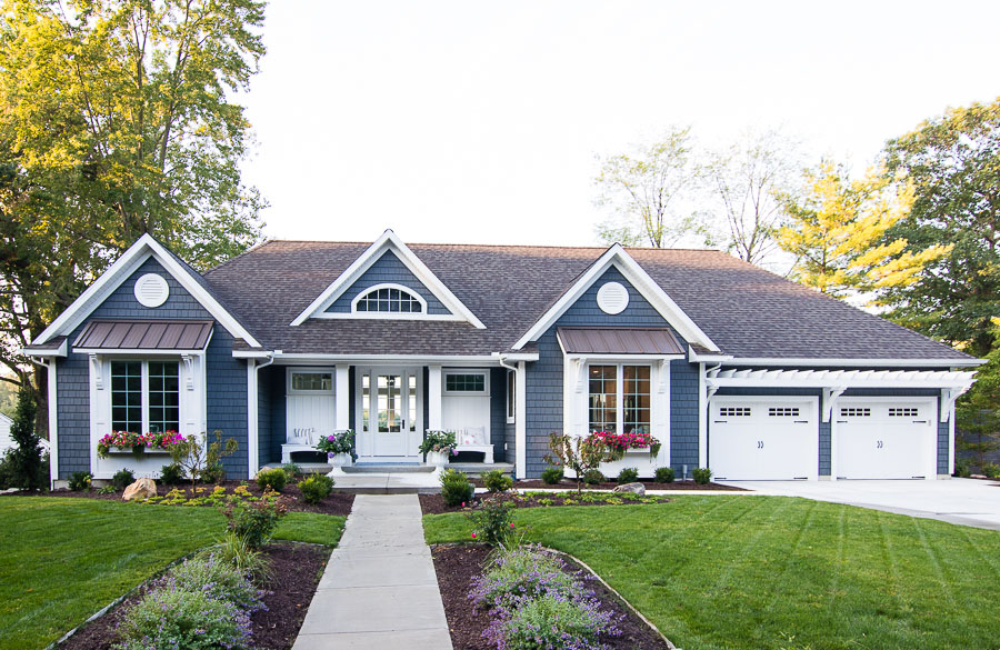 Craftsman-Lakeside-Cottage-Michigan_1
