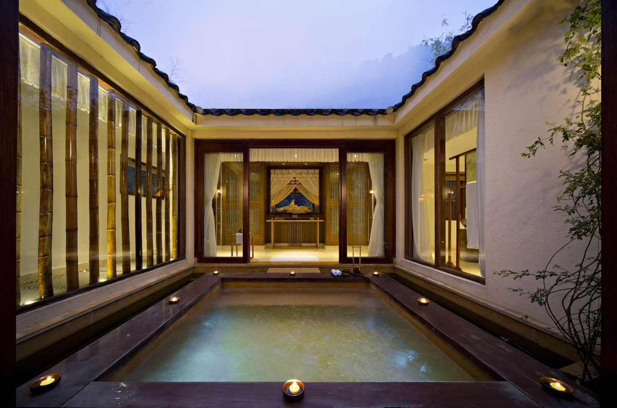 Crosswaters-Bamboo-Villa_2 Luxury Villa Courtyard