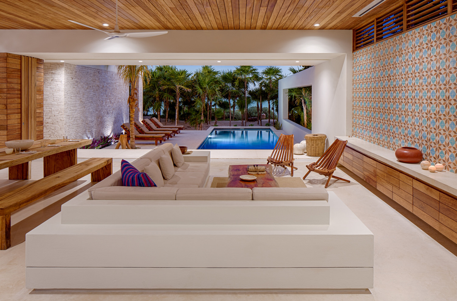 Ecoluxe-Mexican-Villa_2 Beach House Open Living Room
