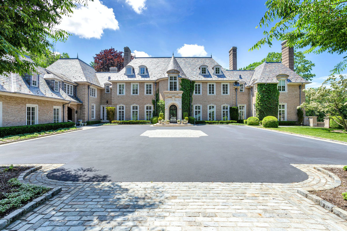 Luxury Grand Estate with Old World Charm - Mill Neck, Long Island, New York