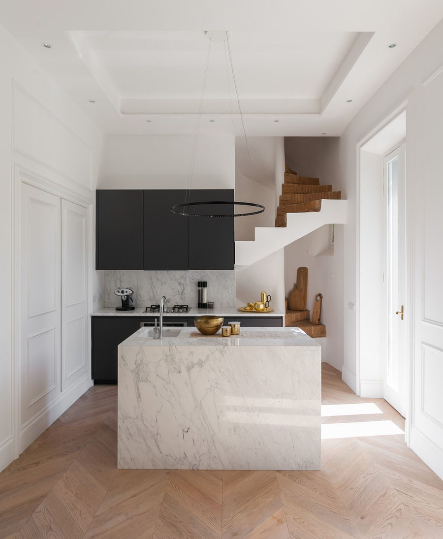 Elegant Modern Apartment with High Ceiling - Rome, Italy