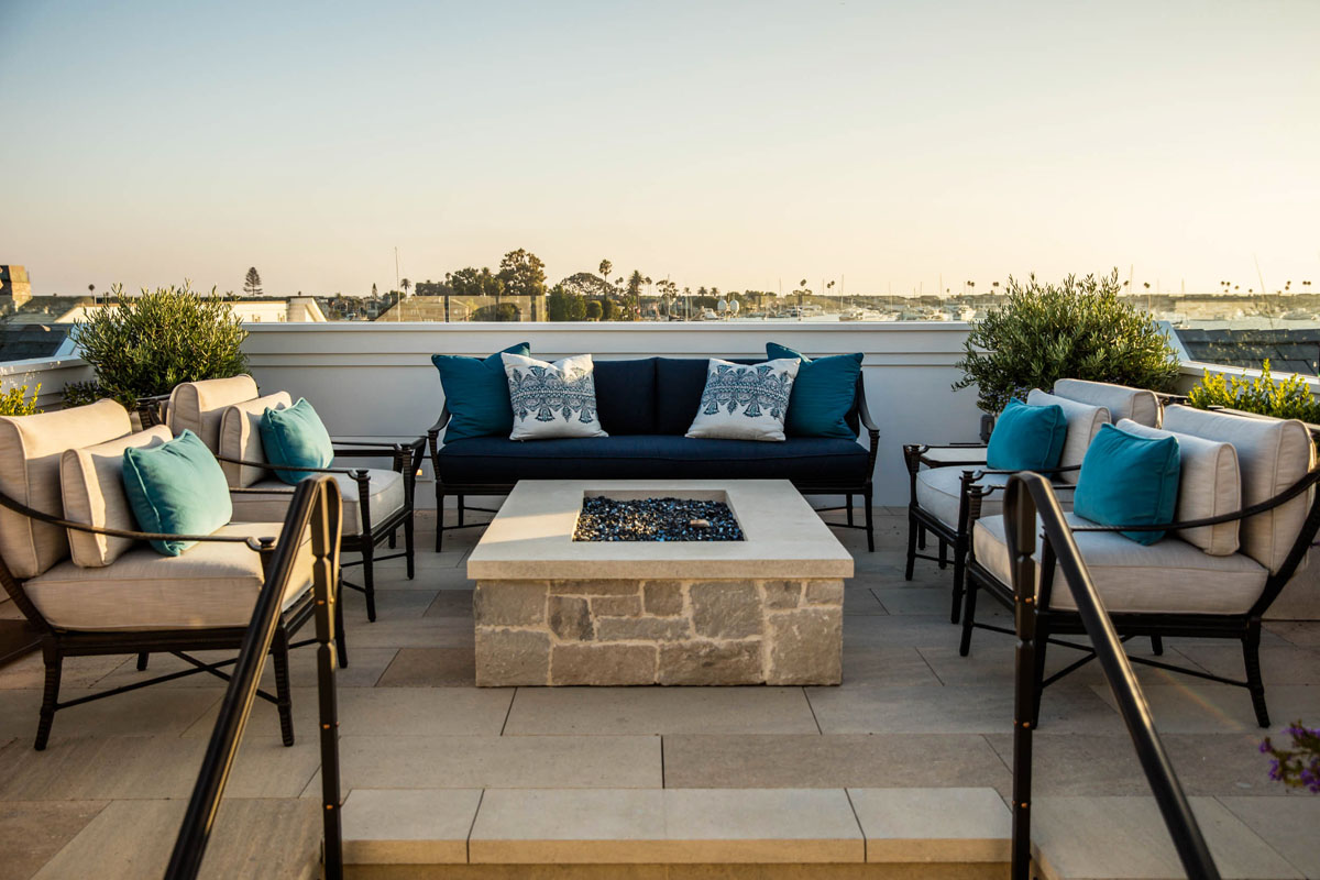 Elegant Traditional Style Waterfront Home - Newport Beach, California