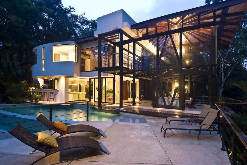Environmentally-Friendly-Luxury-House_1