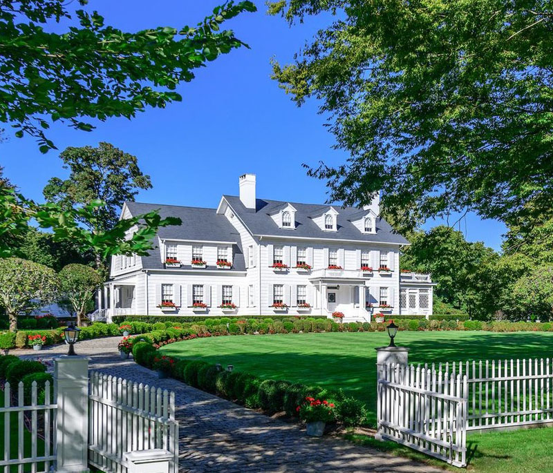 Charming Dutch Colonial Style Mansion on Magnificent Landscaped Grounds - East Hampton, NY The White House Estate