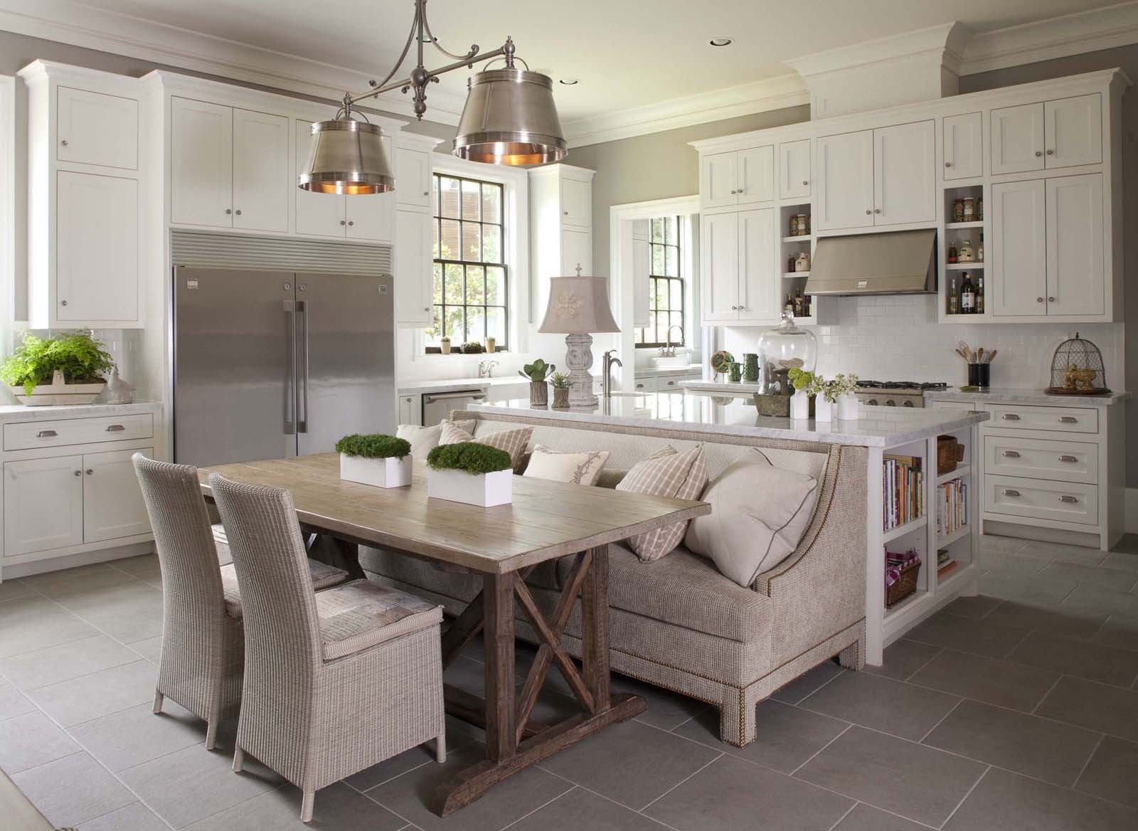 Federal-Style-Houston-Home_4 Elegant Simplicity of Classic Contemporary White Kitchen