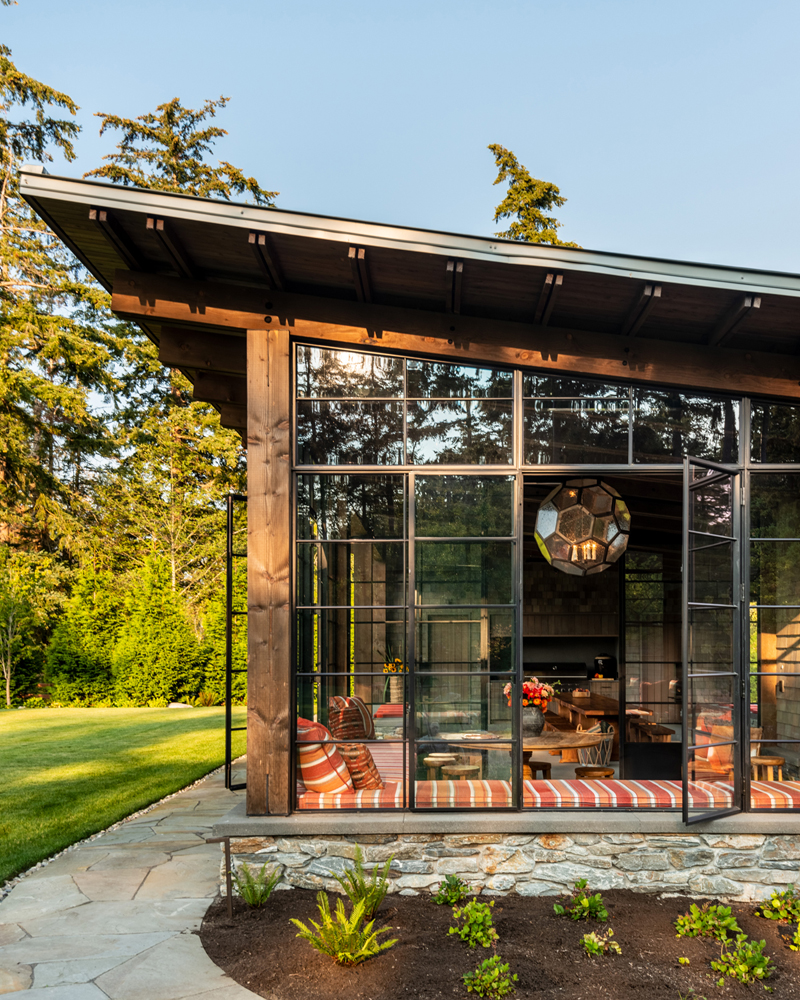 Timeless Country Retreat in the Puget Sound - Whidbey Island, Washington