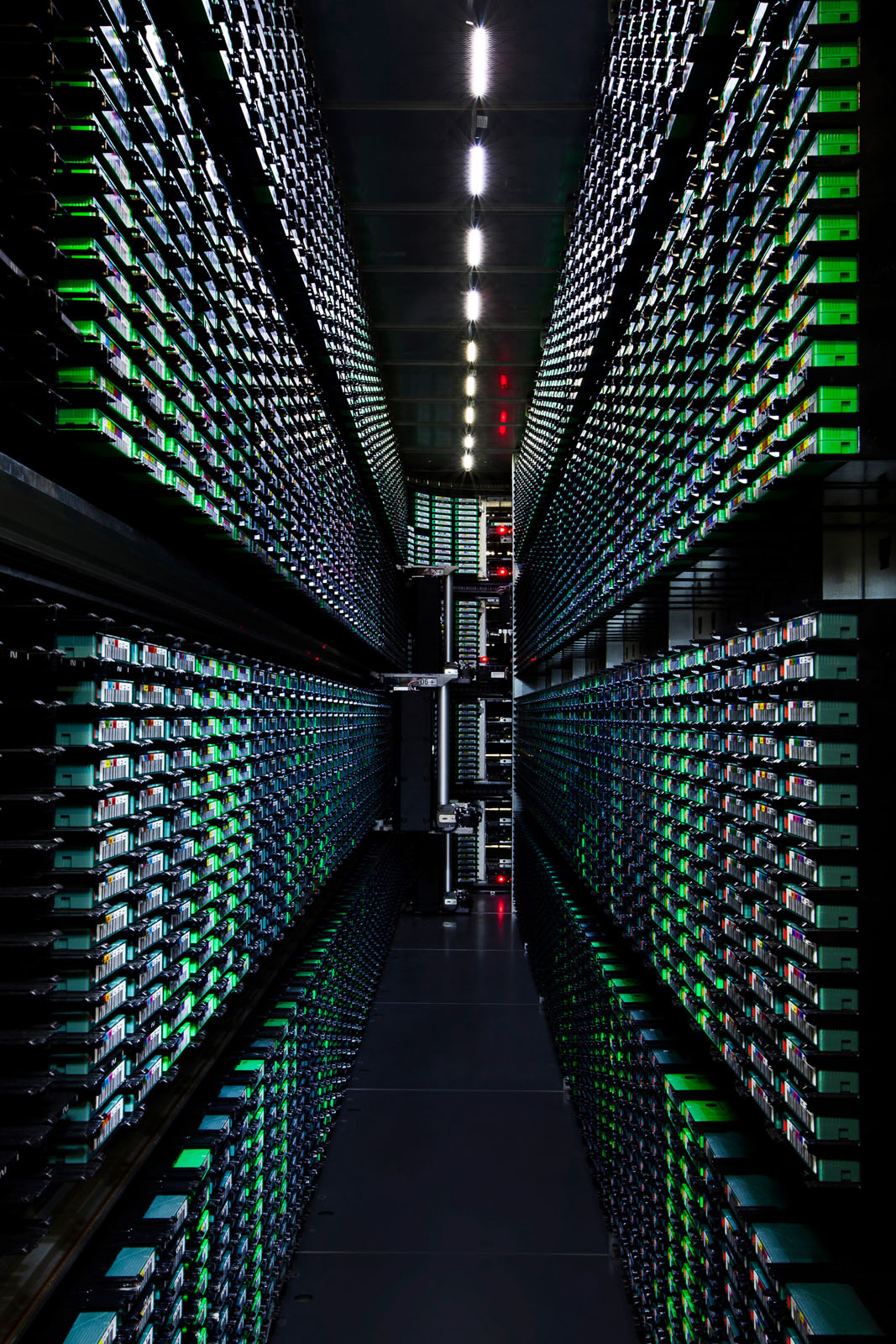 Google-Berkeley-County-South-Carolina-Data-Center-Tape-Library