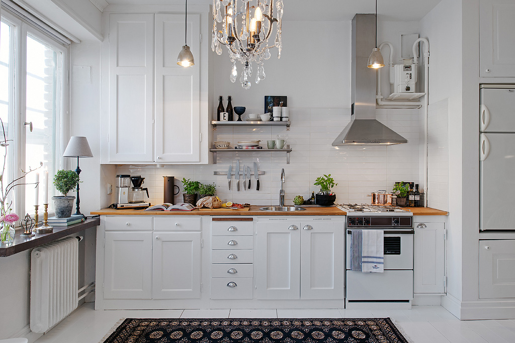 Gothenburg-Studio-Apartment_2 Modern White Kitchen Design
