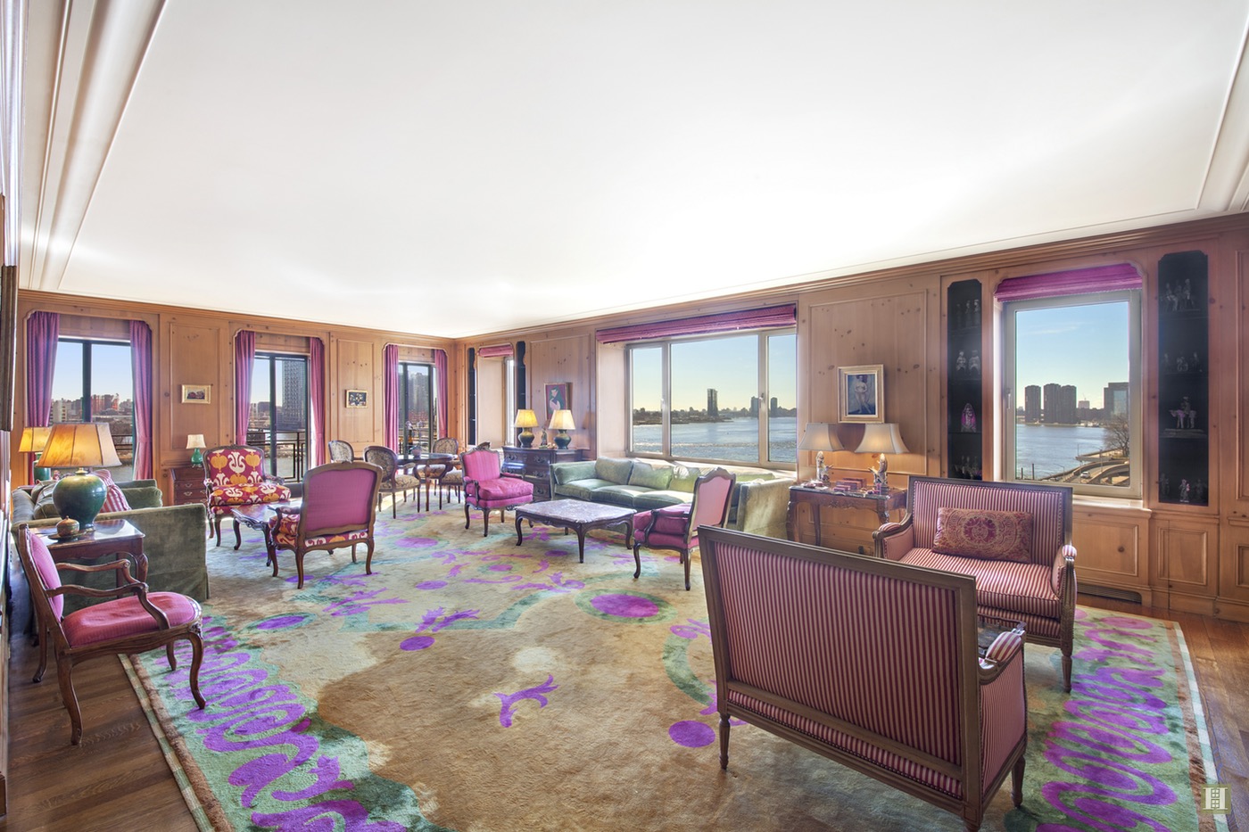 Greta-Garbo-New-York-Apartment-The-Campanile_5 Greta Garbo’s East Side Manhattan River View Apartment