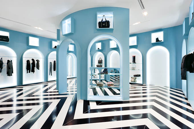 HITGallery-Hong-Kong_2 Surreal Interior Design