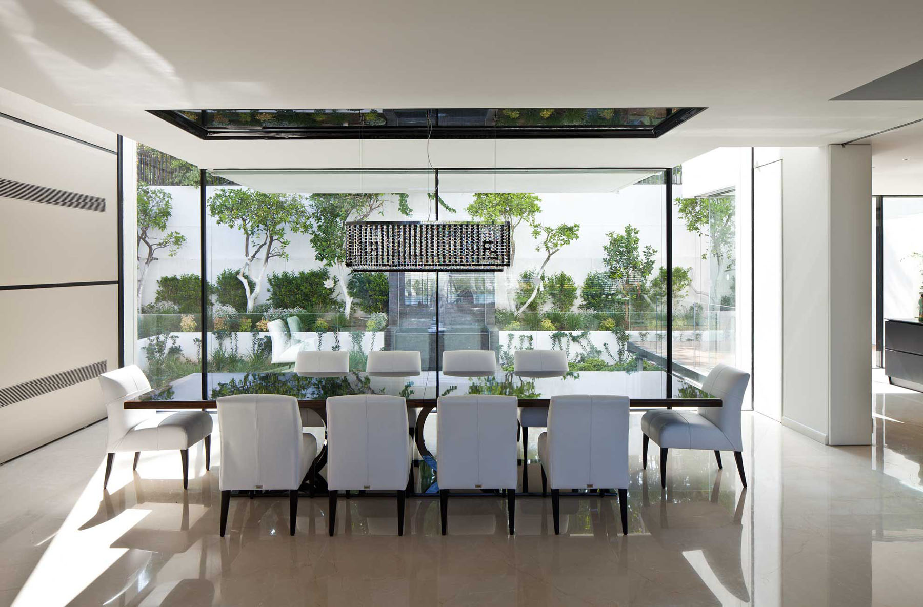 Herzliya-Cube-House_3 Modern Luxury Home Dining Room