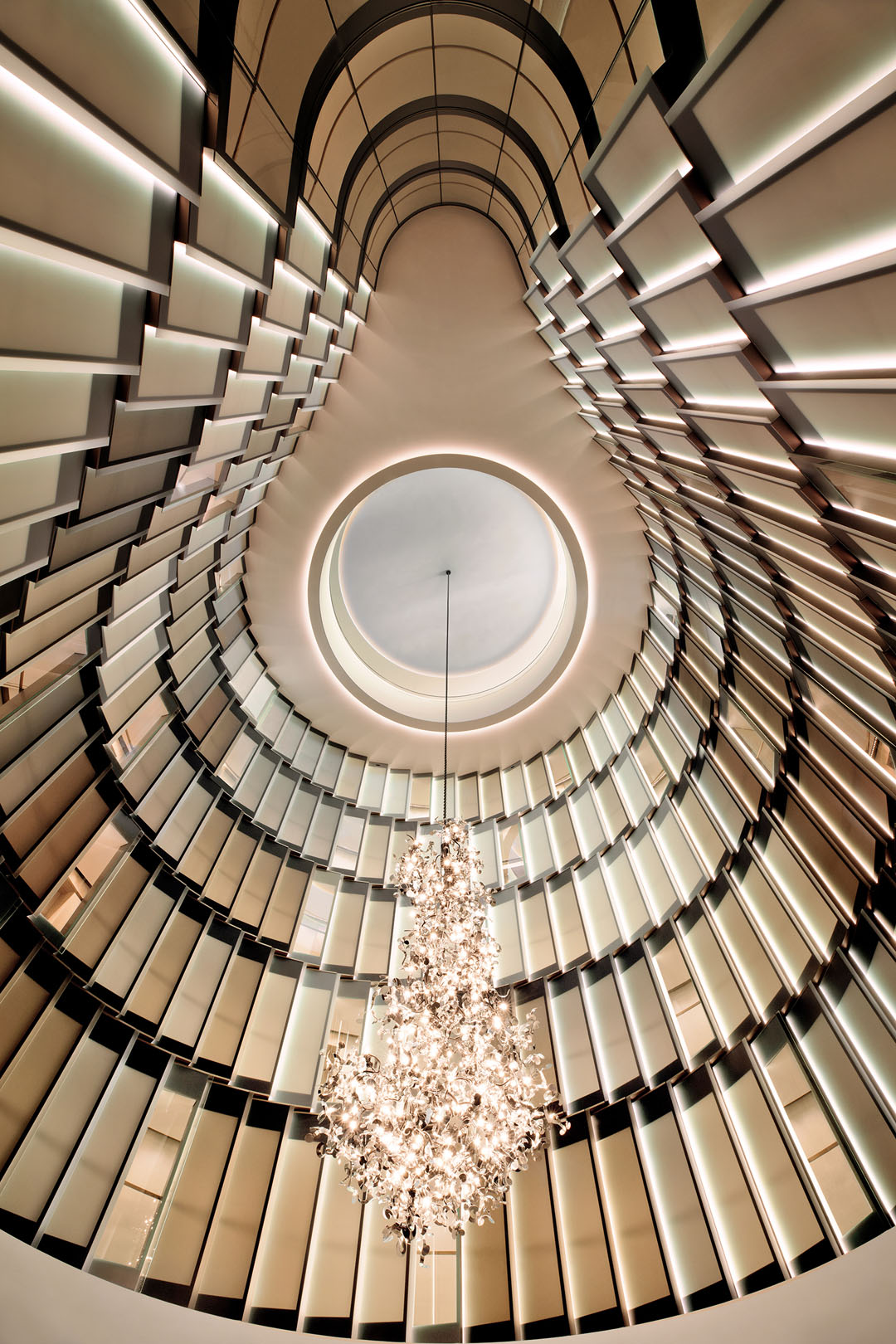 The Fontenay Hotel on Outer Alster Lake - Hamburg, Germany Roofed Atrium