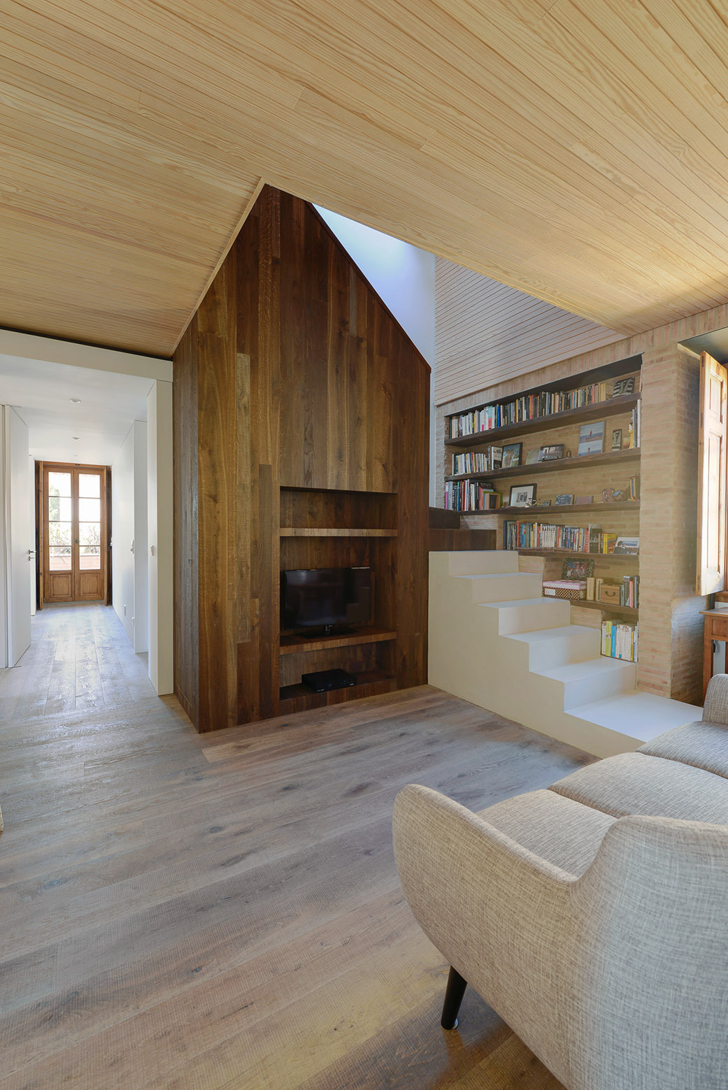 House-In-Estoril_11